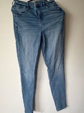 American Eagle Outfitters Light Blue Skinny Jeans